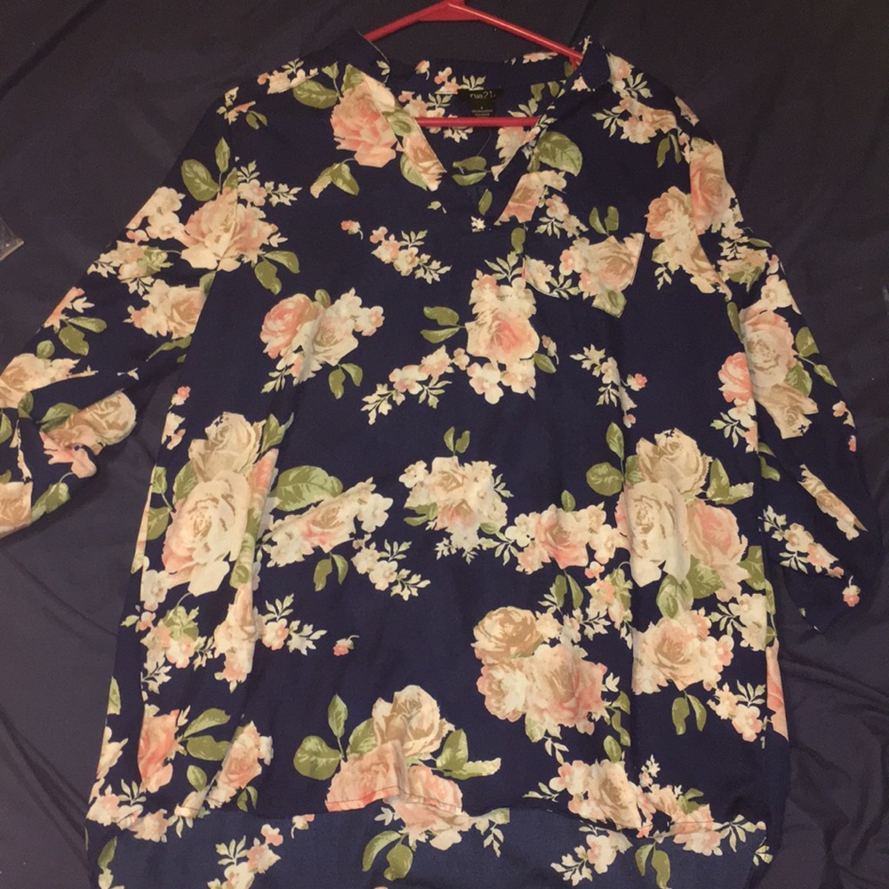 floral blouse, brand new.